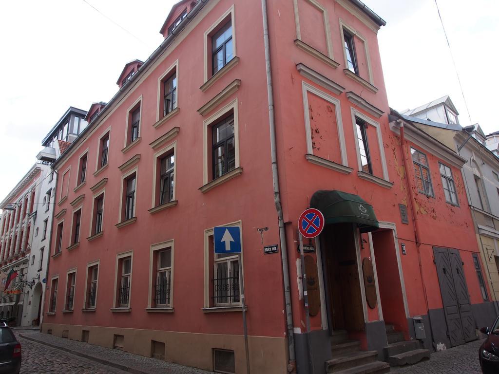 Amber Private Rooms Riga Bagian luar foto