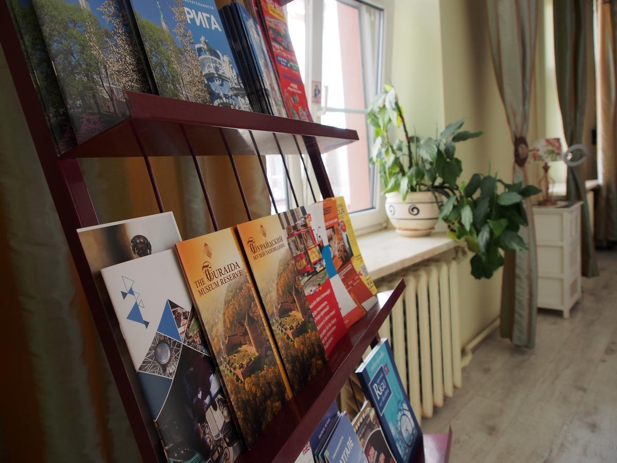 Amber Private Rooms Riga Bagian luar foto